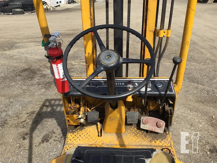 1976-hyster-s1.0e-image-9