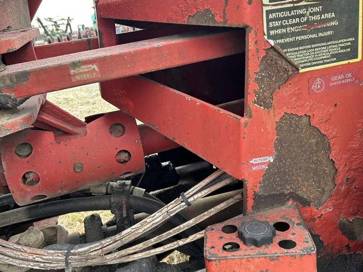 1985-versatile-856-image-17