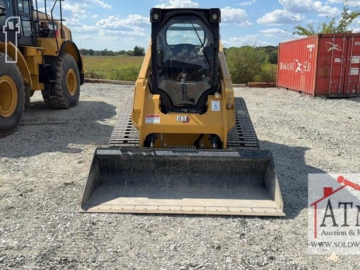 2023-caterpillar-289d3-image-8