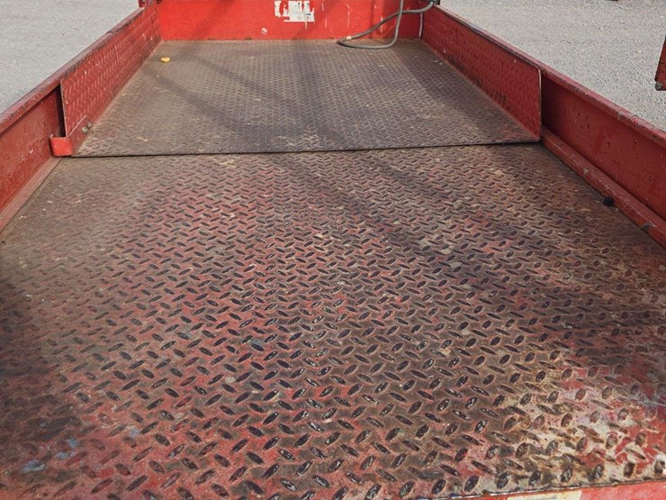 2015-skyjack-sj4632-electric-scissor-lift-297.9-hours,-everything-works-as-it-should,-38ft-working-height-image-8