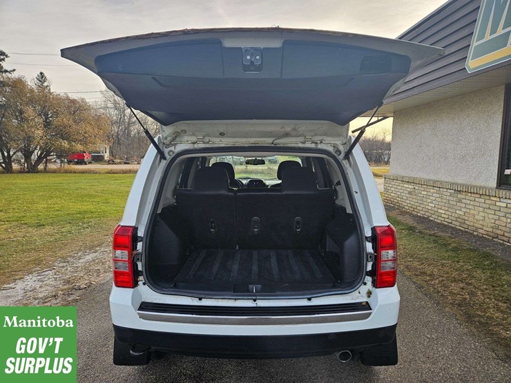 2014-jeep-patriot-image-8