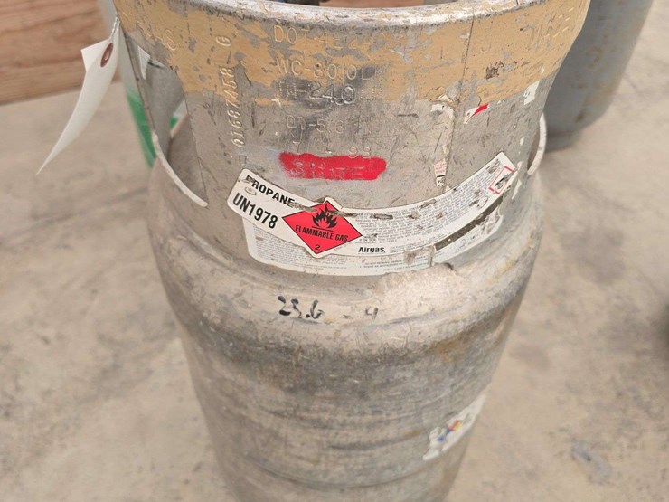 forklift-lp-tank-image-3