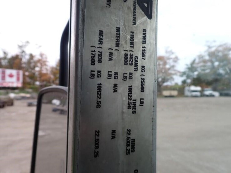 2008-freightliner-mt55-image-13