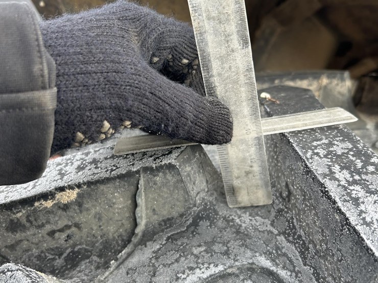 1985-versatile-856-image-29