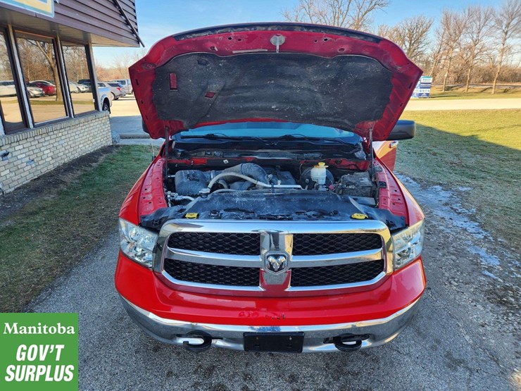 2015-dodge-1500-image-17