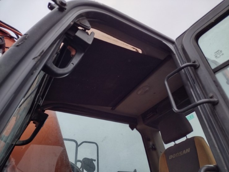 doosan-dx140-excavator-(qea-4093)-image-14