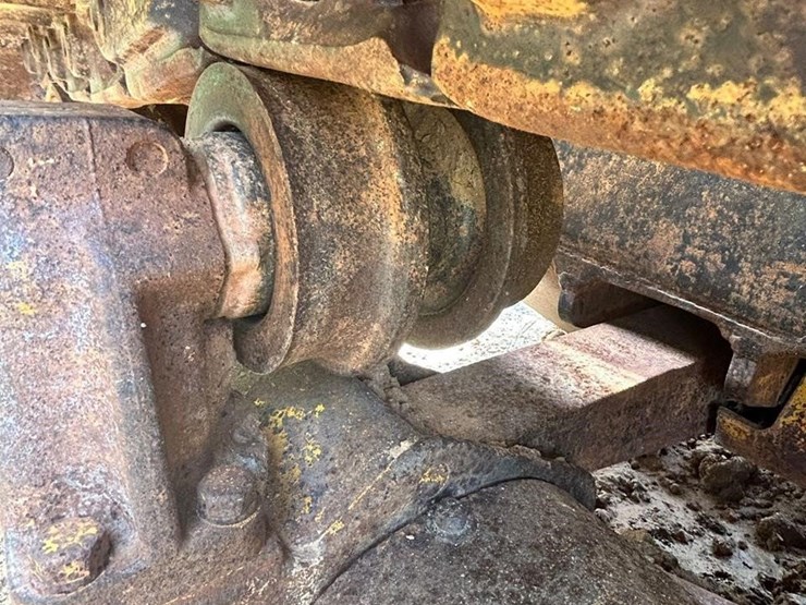 1974-caterpillar-d7f-image-24