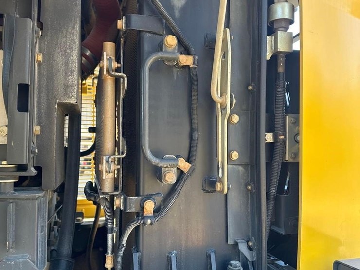 2018-komatsu-wa320-8-image-26