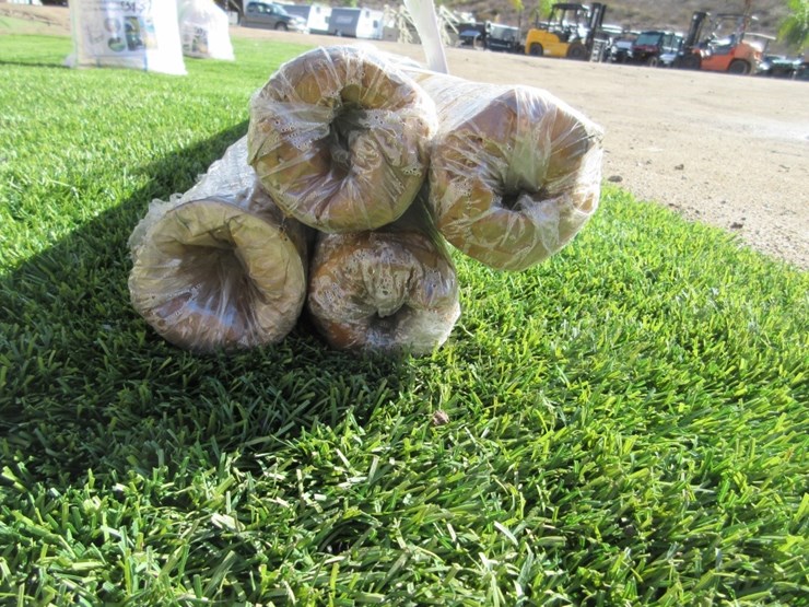 (4)-new-unused-3.3'-x-164'-iron-wire-mesh-rolls,-image-3