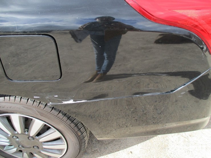 2019-nissan-versa-sv-sedan,-image-13