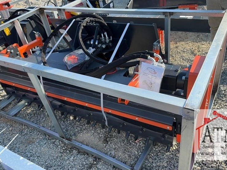new-72"-wig-power-rake---skidsteer-attach-image-1