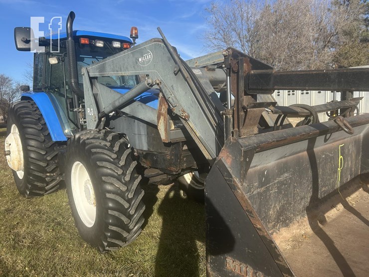 2003-new-holland-tm120-image-10