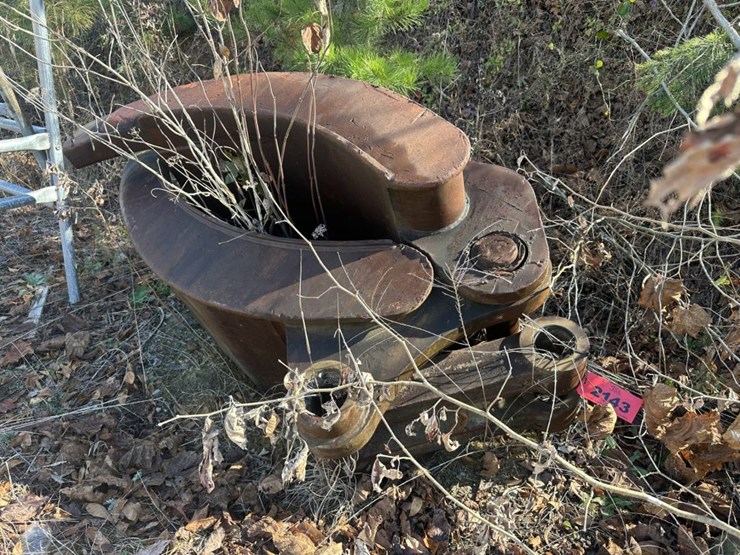 #2143-•-approx-44"-excavator-clam-bucket-image-2