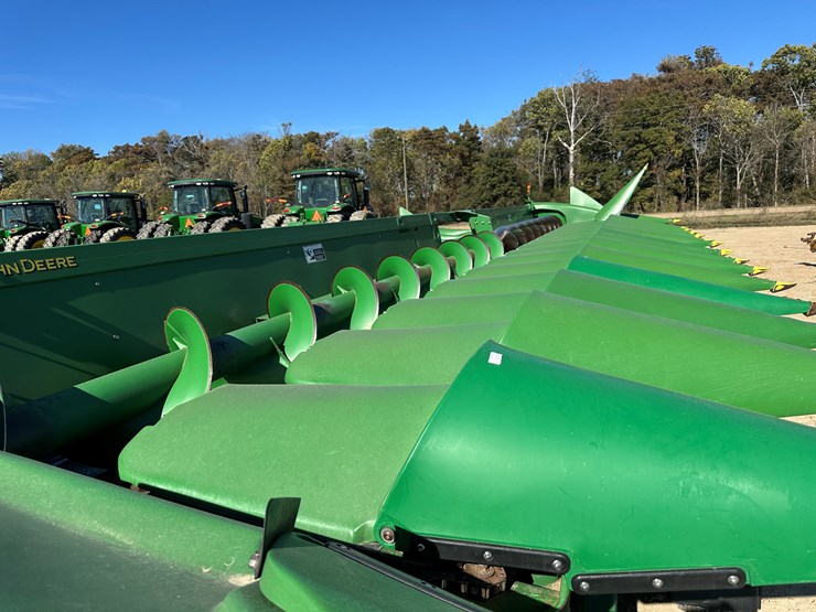 john-deere-616c-image-47