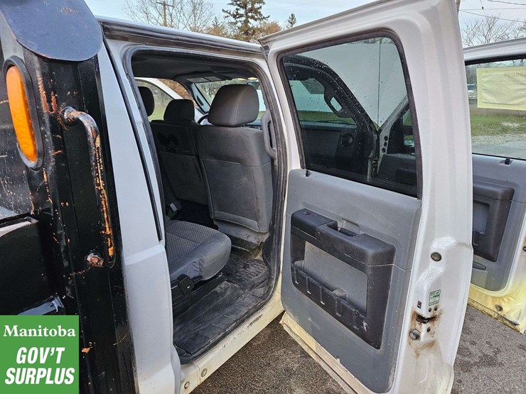 2012-ford-f350-image-32