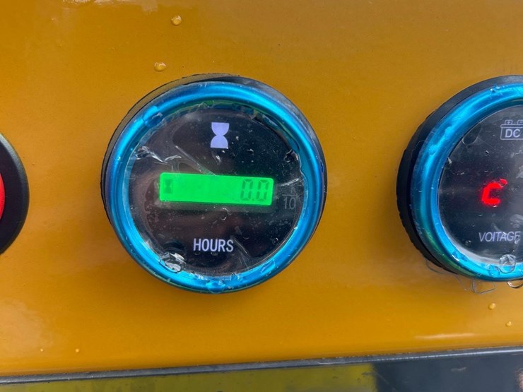 unused-sdll80-mini-track-loader-image-9