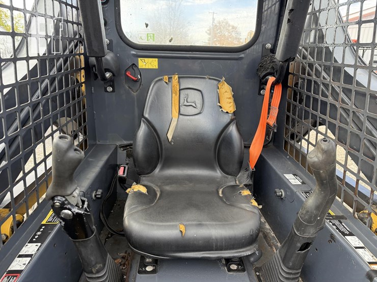 2016-deere-314g-image-16