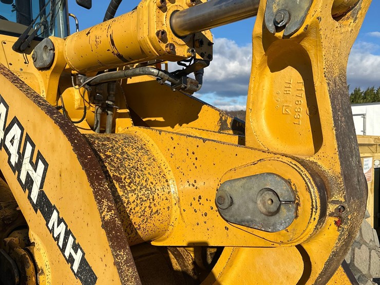 1999-deere-744h-image-6