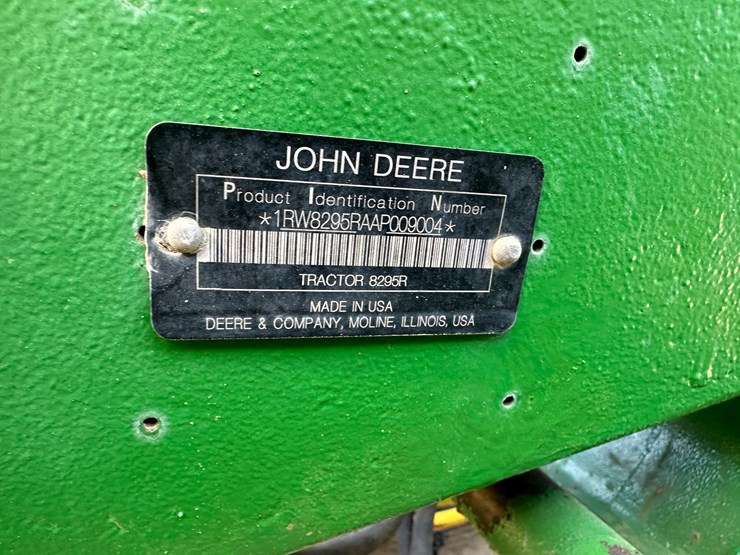 2010-john-deere-8295r-image-70