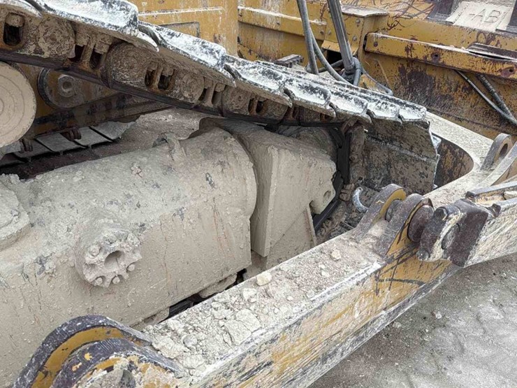 caterpillar-d6t-lgp-image-18