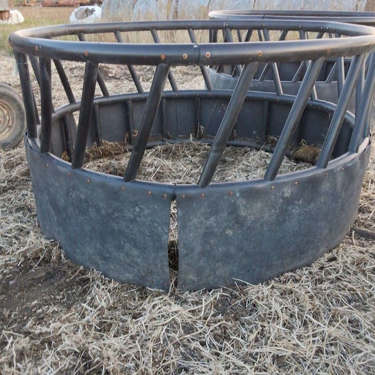 Heavy Duty Poly Round Bale Feeder