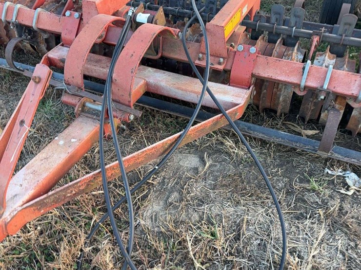 international-415-image-4