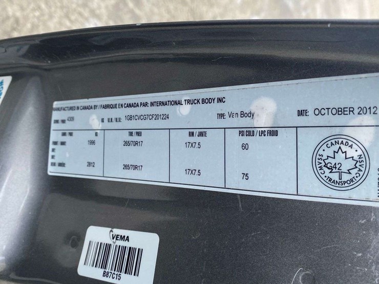 2012-chevrolet-silverado-2500hd-image-21