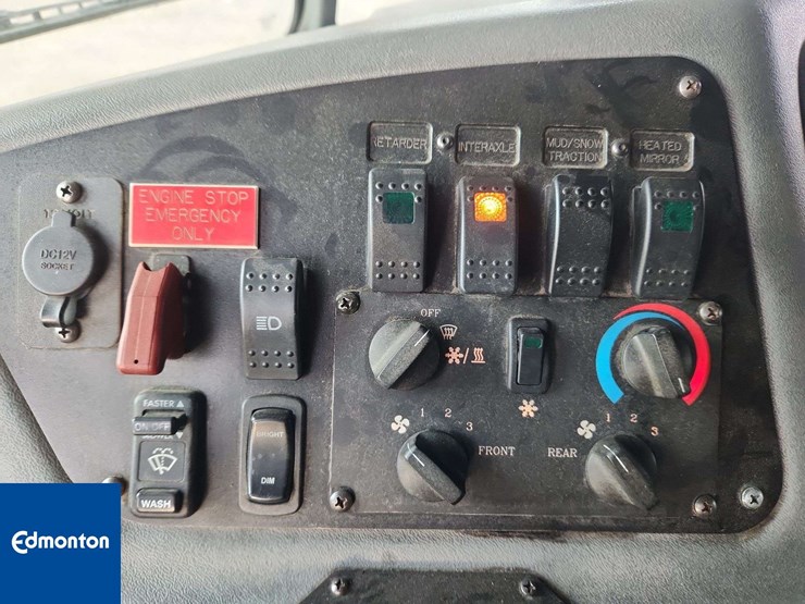 2005-spartan-gladiator-image-12