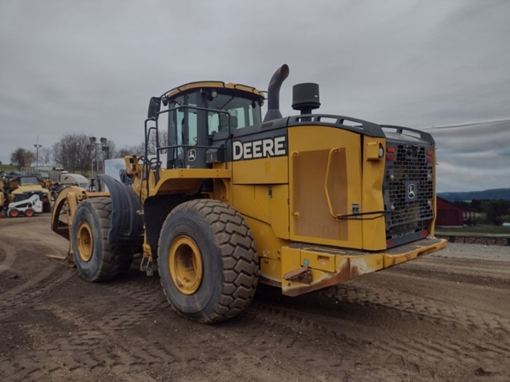 deere-824k-image-37