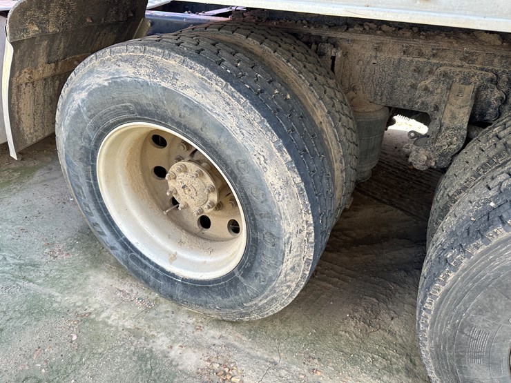 #33708-•-2014-mack-cxu-t/a-daycab-truck-tractor-1m1aw02y3em038036-image-7