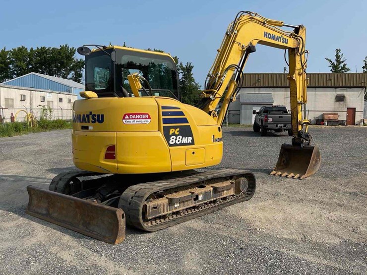 2017-komatsu-pc88mr-10-image-4