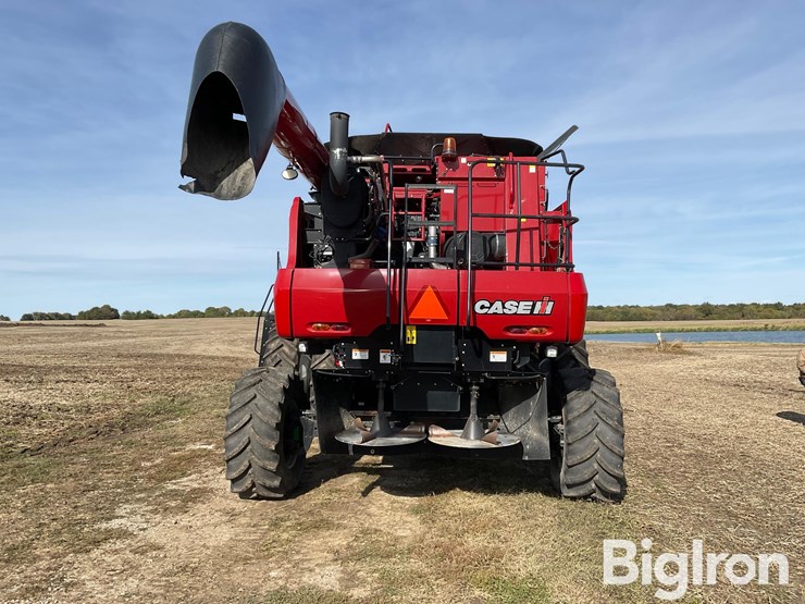 2014-case-ih-6140-image-6