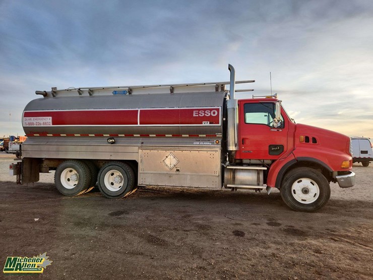 2002-sterling-lt9500-image-9