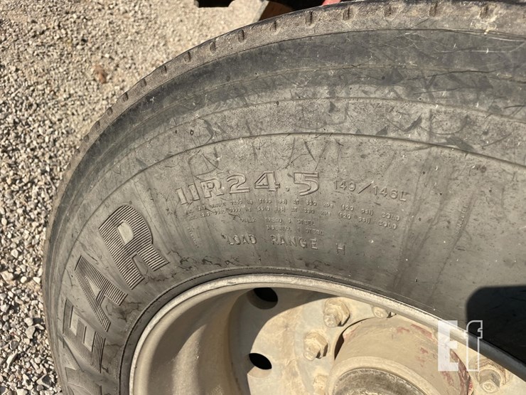 1991-trailstar-39'-image-11