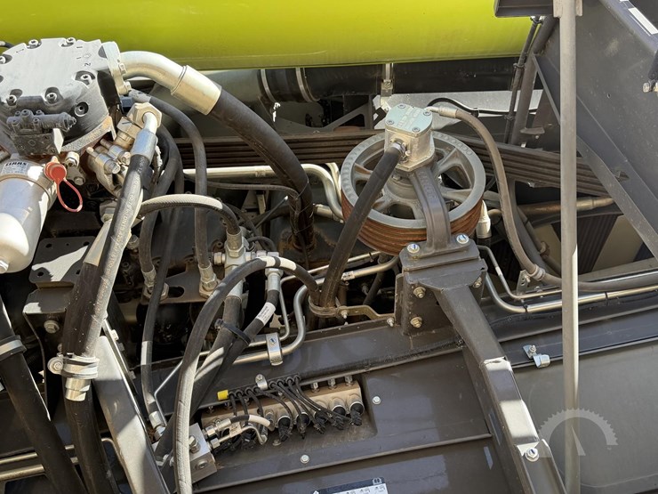 2022-claas-lexion-7500-image-44