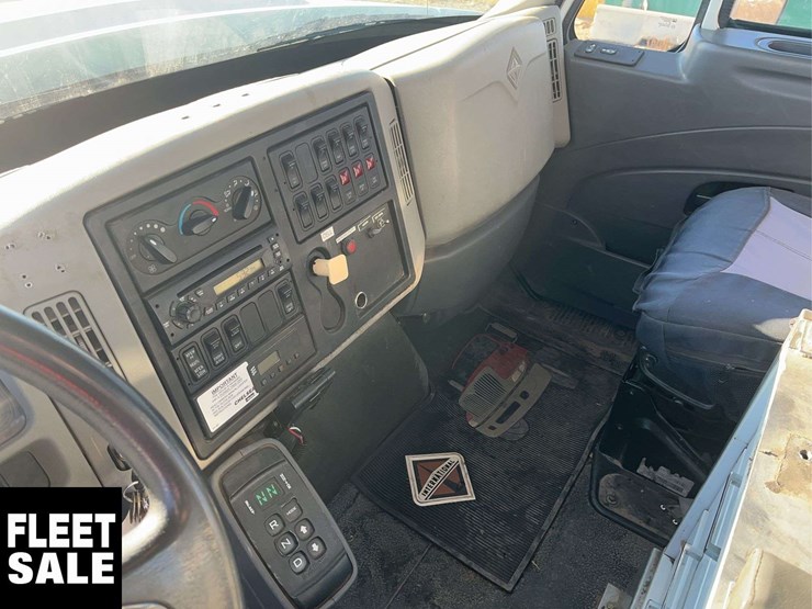 2009-international-workstar-7400-image-13