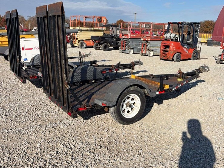2014-2''-ball-pull-type-trailer,-single-axle-with-ramps,-3500lb-axles-image-2