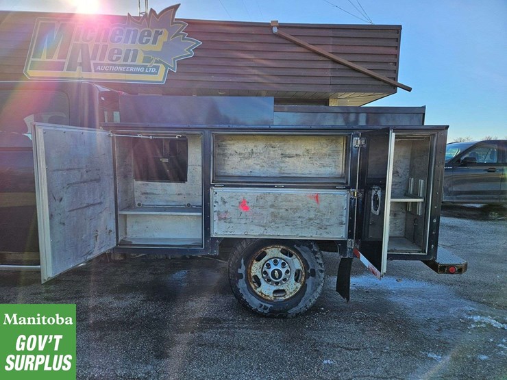 2012-chevrolet-silverado-2500hd-image-11