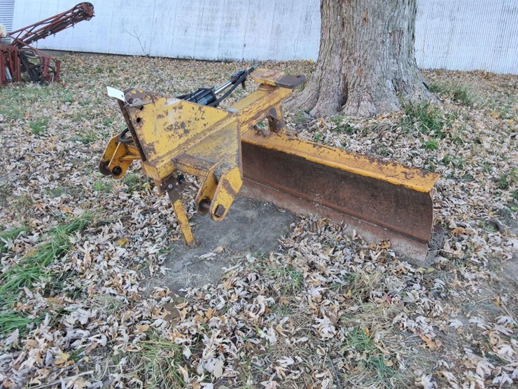 3pt-9ft-heavy-duty-blade,-hyd.-angle-image-2