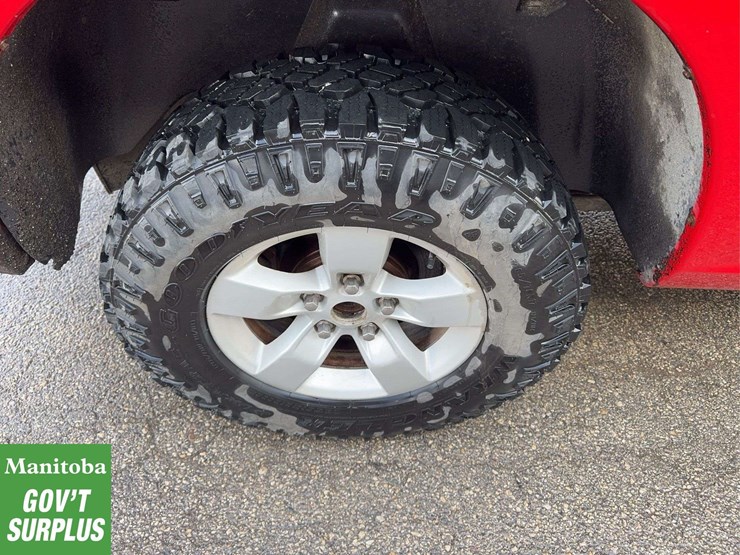 2016-dodge-1500-image-23