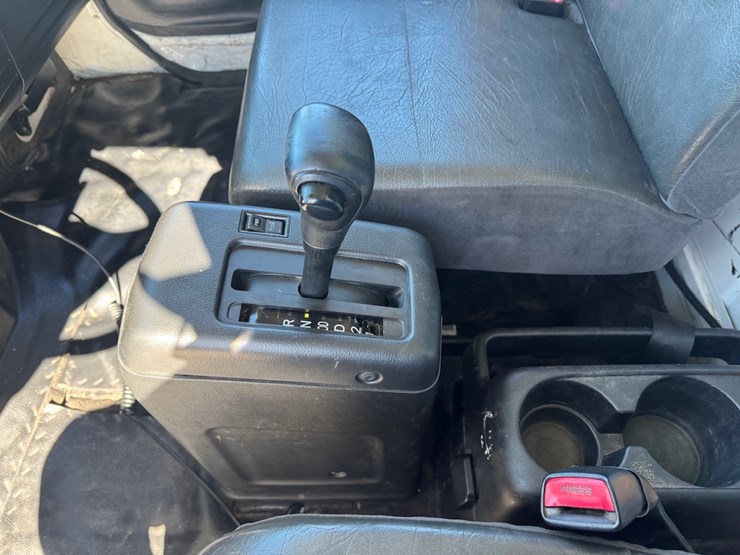 #265-•-2016-hino-338v-van-body-truck-image-19