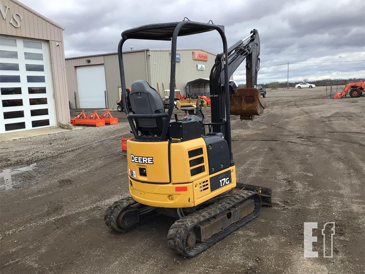 2016-deere-17g-image-7