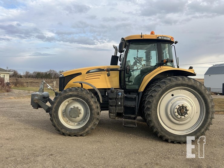 2014-challenger-mt585d-image-12