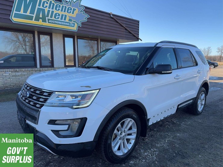 2017-ford-explorer-image-1