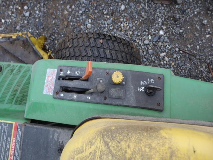 john-deere-f725-image-16