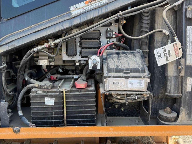 2021-case-850m-image-7