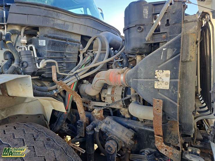 2009-international-workstar-7400-image-16