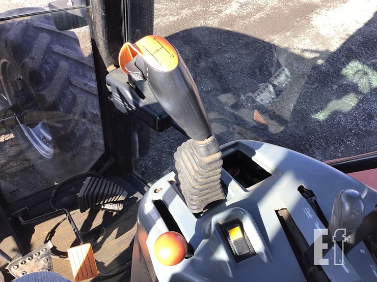 case-ih-mx135-image-16