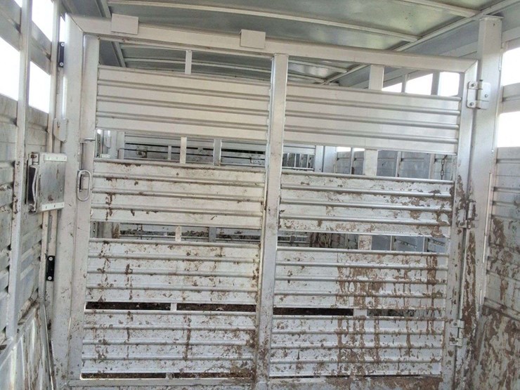 2003-featherlite-aluminum-livestock-trailer,-24ft,-7ft-wide,-2-cut-gates,-gooseneck,-aluminum-floor,-14,000lb,-vin--4fg-l0242-74g066144-image-8