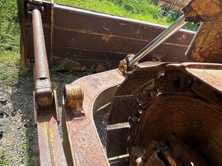 1974-caterpillar-d7f-image-26